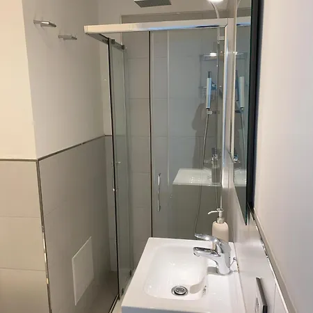 Апартаменты Front De - Parking Prive - Classe Meuble 3 Etoiles Ментона